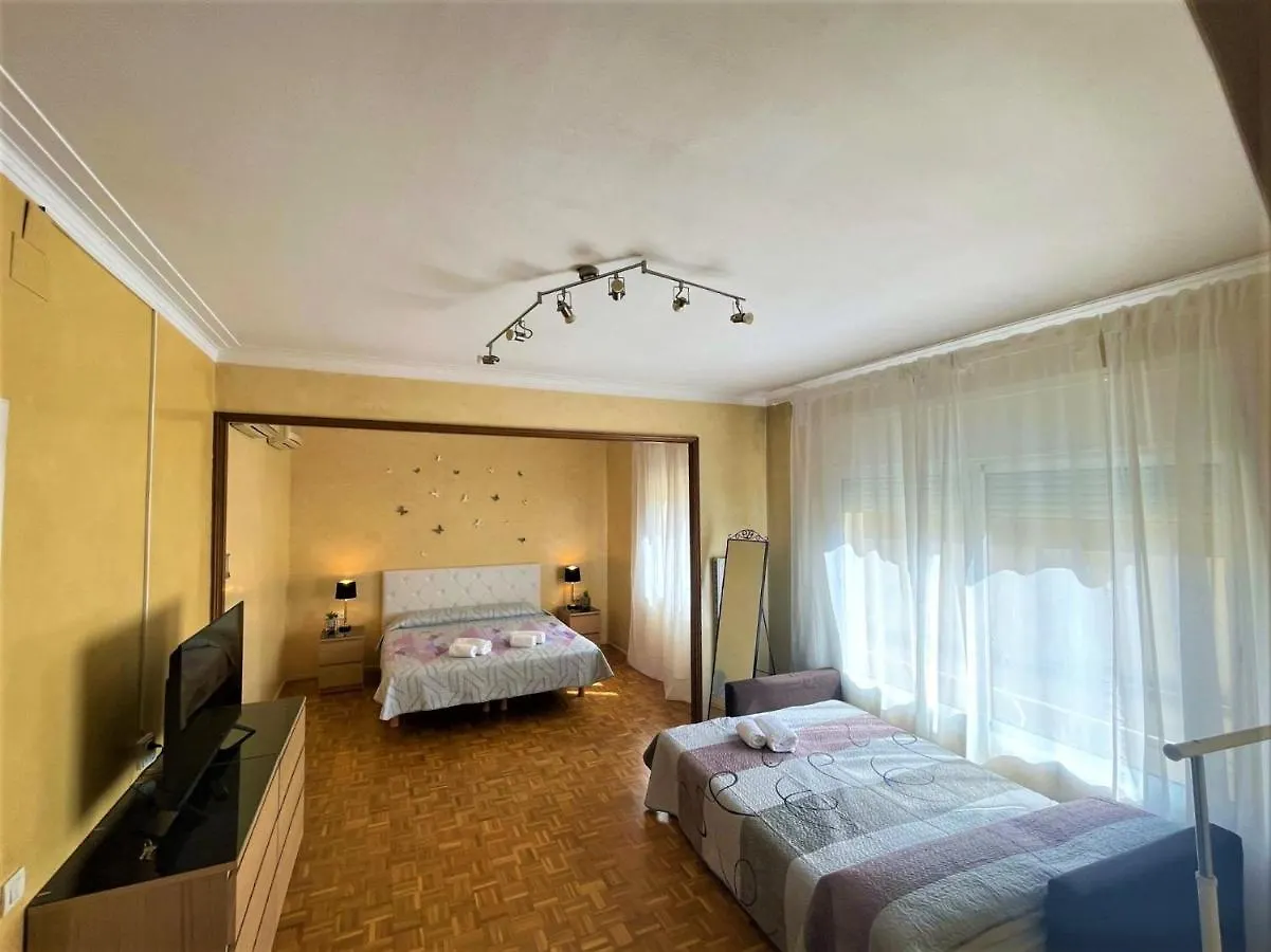 Bed & Breakfast Villarroel Habitaciones Barcelona