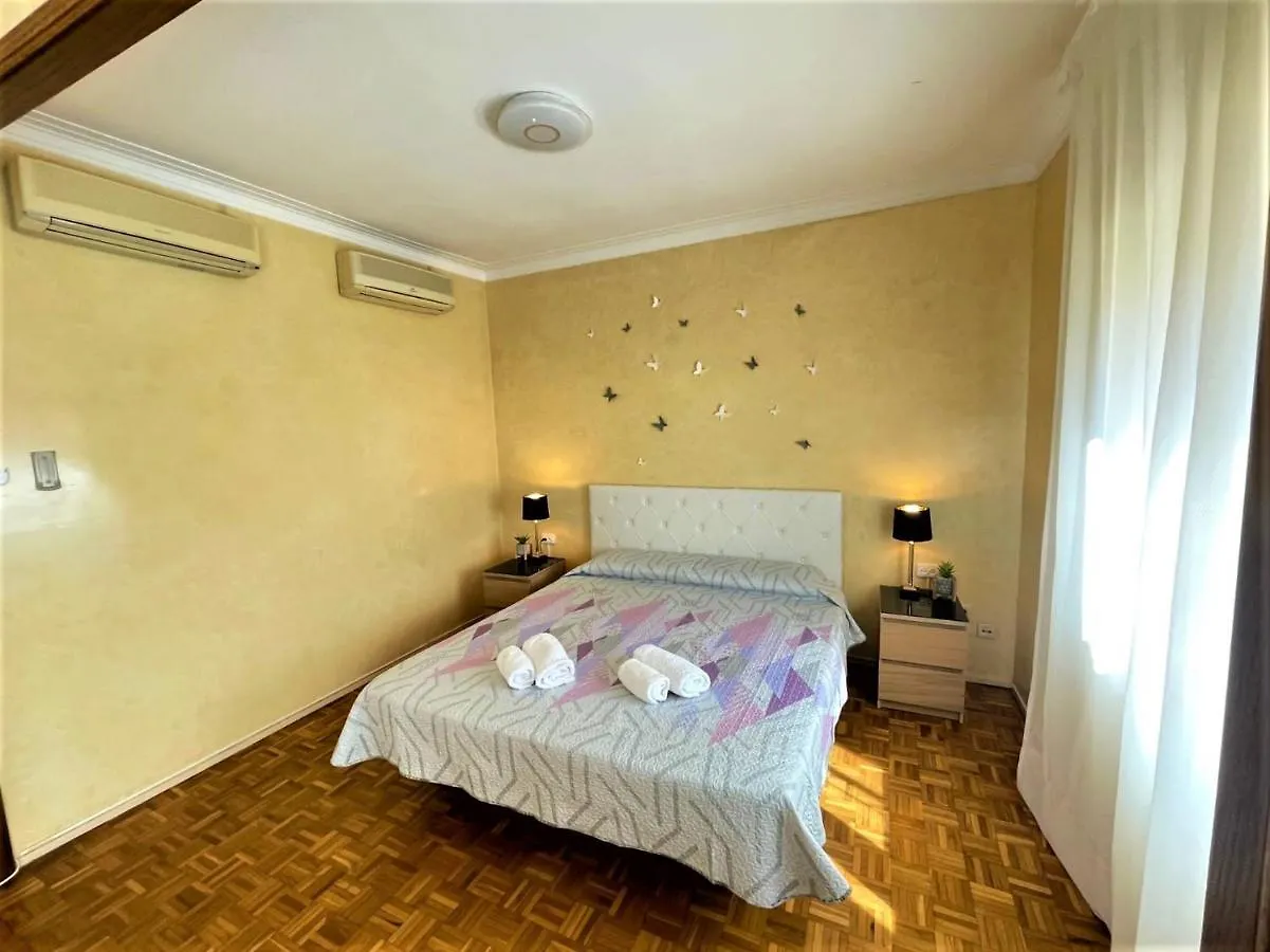 Villarroel Habitaciones Barcelona Bed & Breakfast