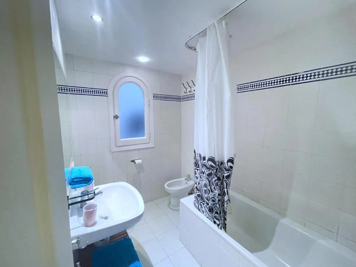 Villarroel Habitaciones Barcelona Spain